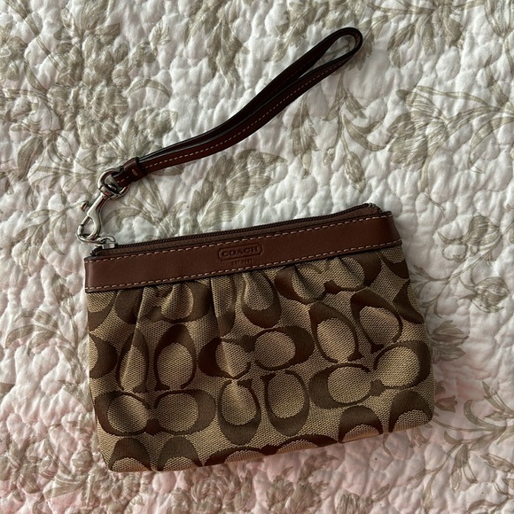 Coach Wristlet - Classic Signature Coach Design - Picture 2 of 8